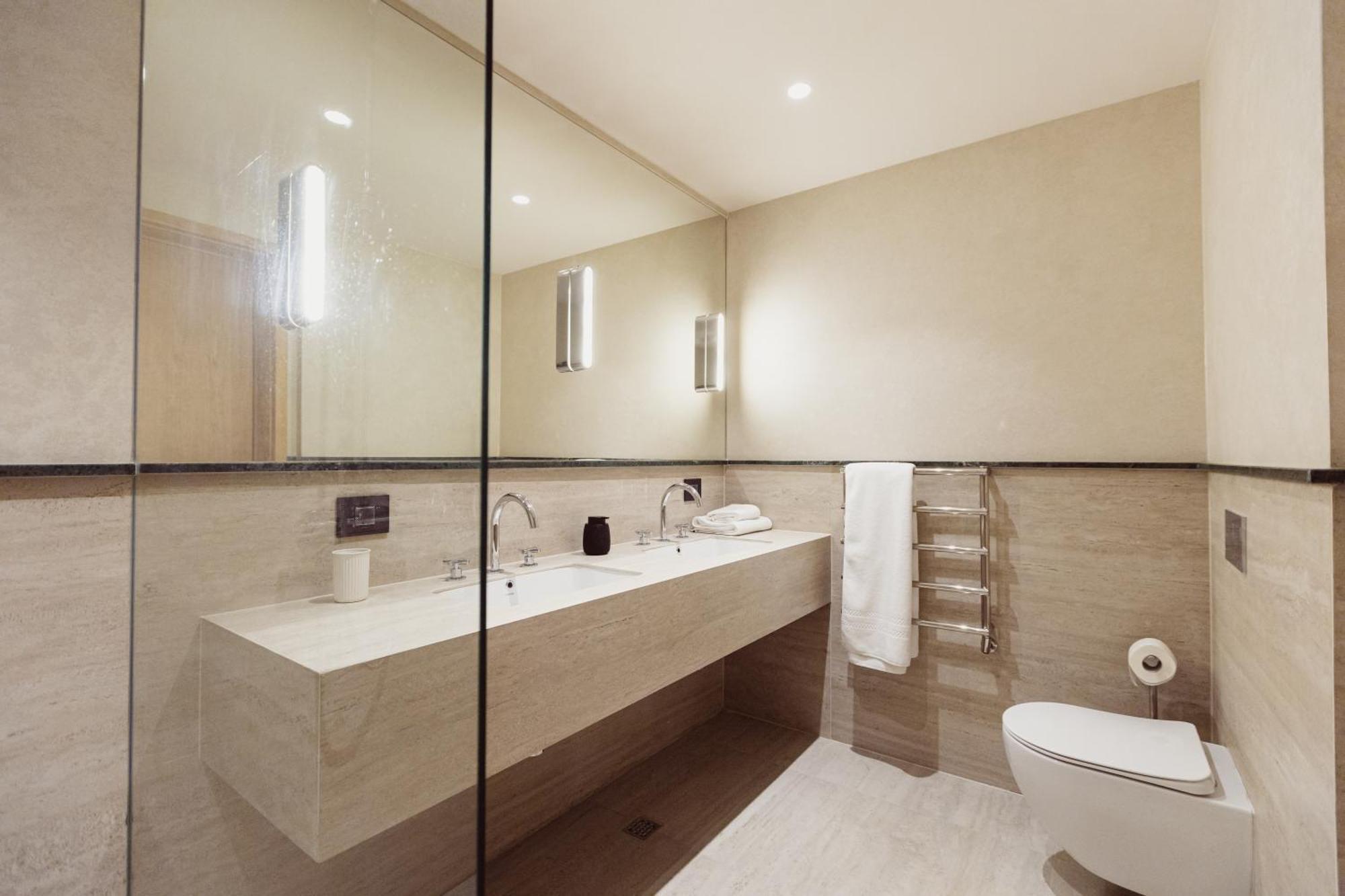 Aparthotel Craiova Buitenkant foto